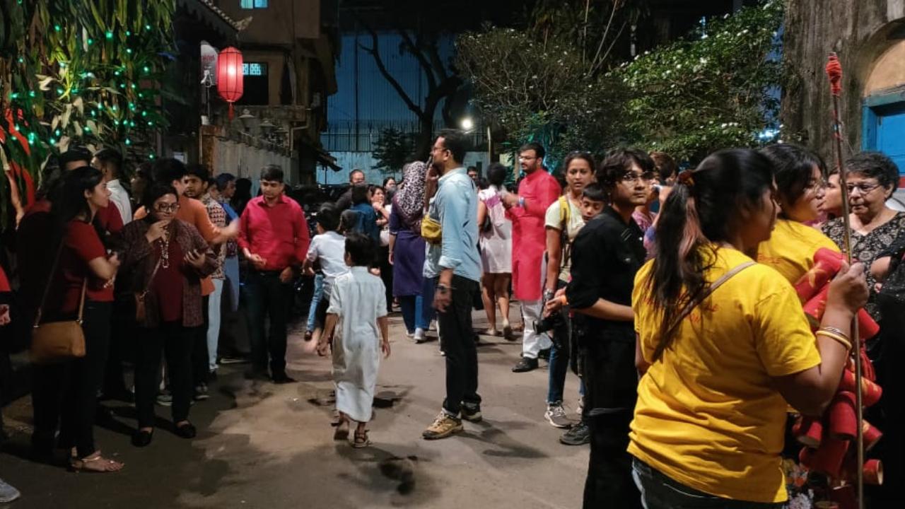 Every year, the community, which is approximately 4,000 members strong, comes from different parts of Mumbai to the Kwang Kung Temple in Dockyard Road to celebrate the festival, which they say is the only one that is popularly celebrated in the city.